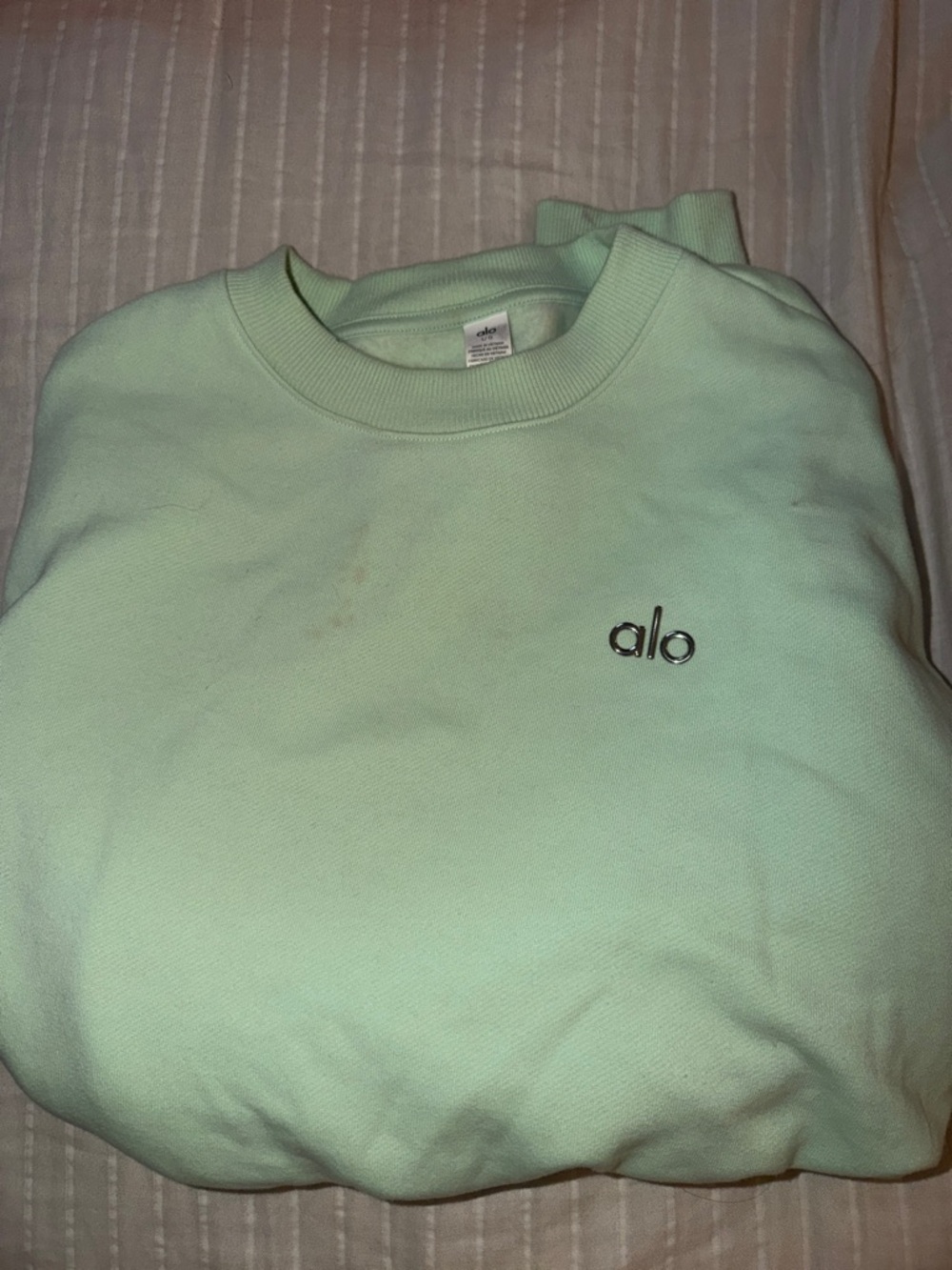 ALO Yoga Men's Crewneck Sweatshirt in Mint Green cropped